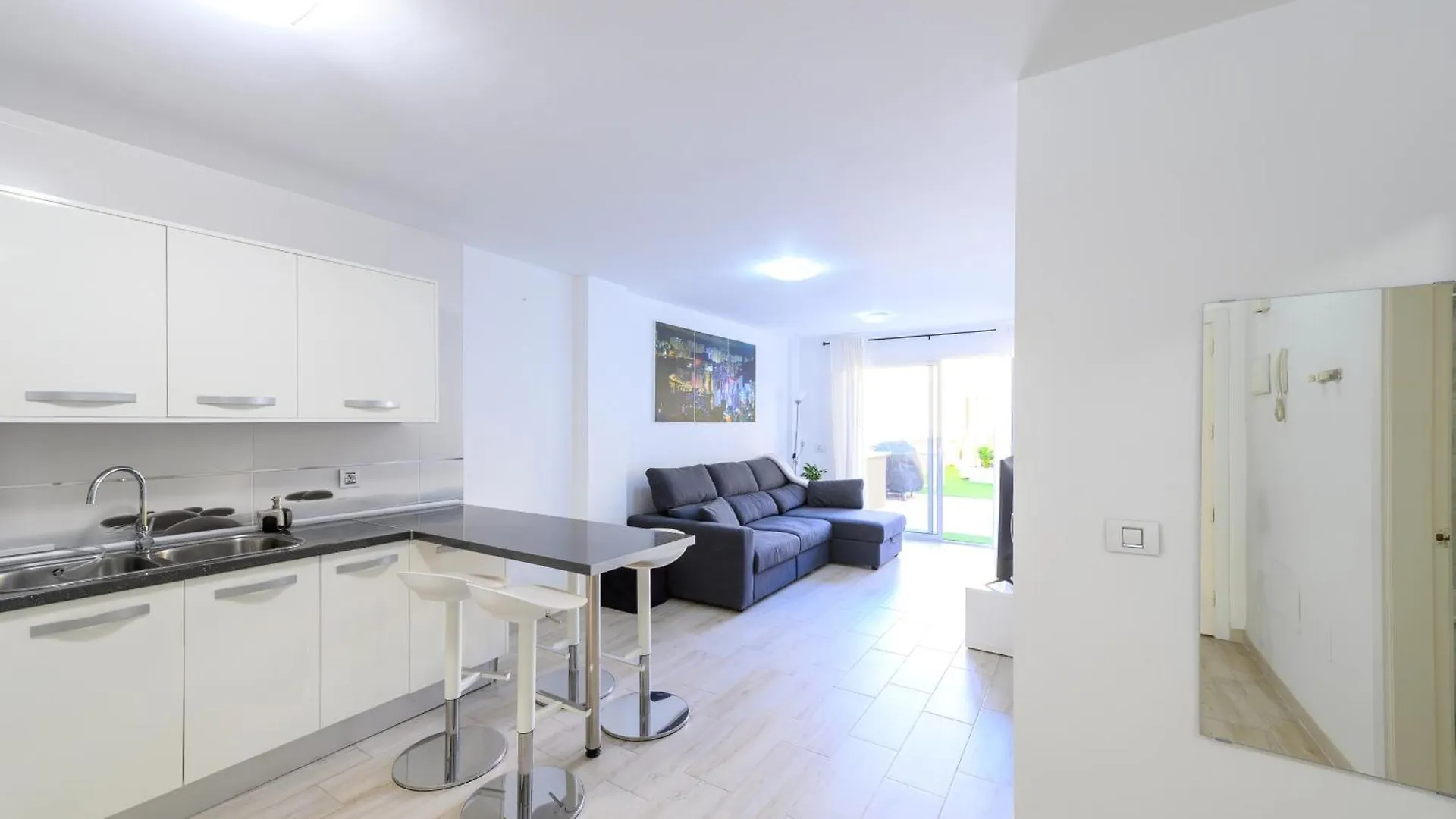 Terraza Los Cristianos أرونا